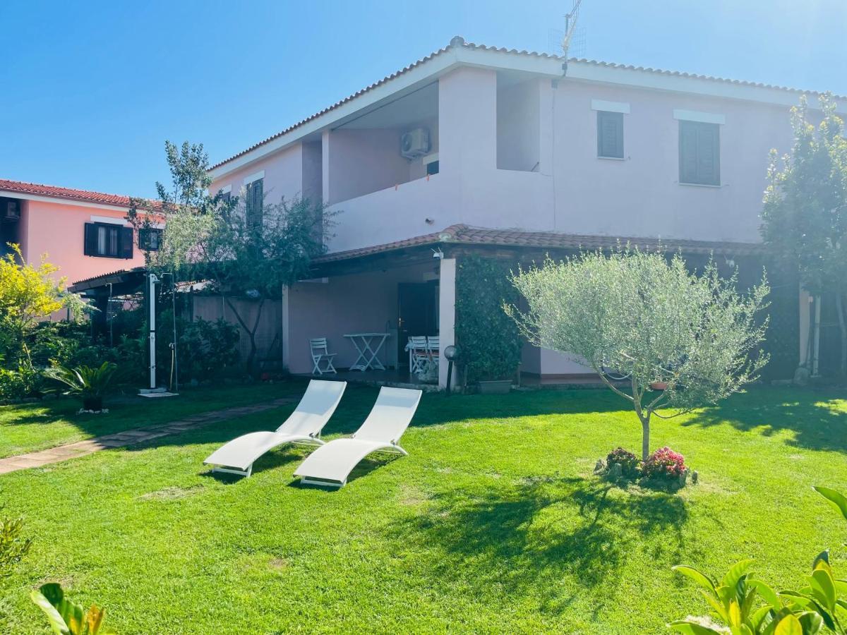 Casa Vacanza Li Menduli San Teodoro Сан-Теодоро Екстер'єр фото